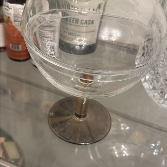 Other - Elegant Clear Glass Goblet
